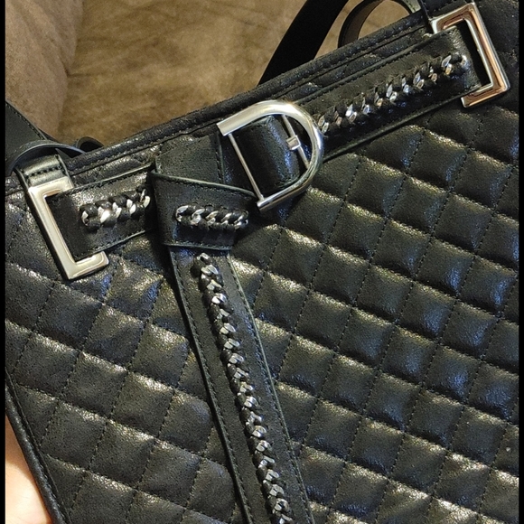 Quilted Tote with Wristlet - Picture 5 of 8
